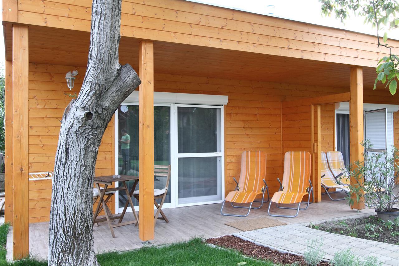 Ilona Apartmanhaz Komárom Exterior foto